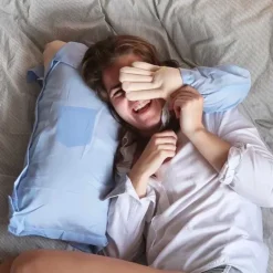 Boyfriend Pillow - Zijslaapkussen vriendje - Mannenarm Kussen