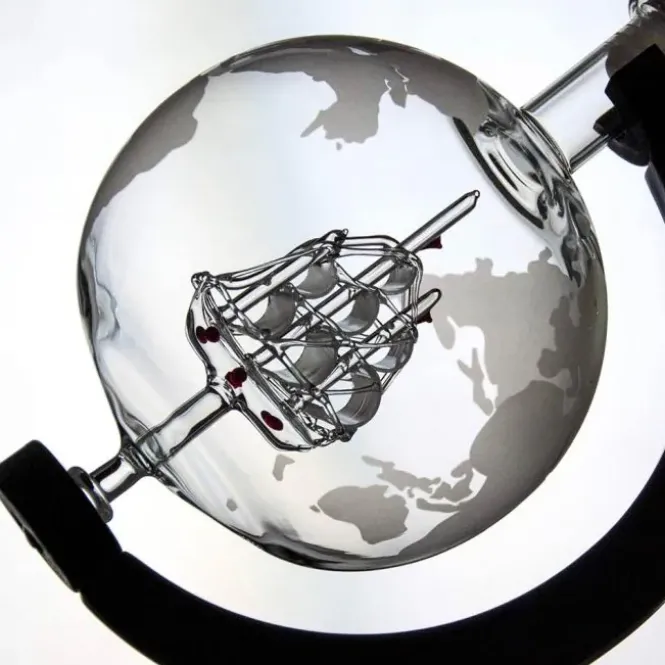 Globe Decanter Set - Incl. 2 Whiskey Glazen en Whiskey Stones