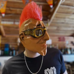 Masker Man met Zonnebril en Hanekam - Punk Stijl