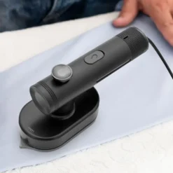 Reisstrijkijzer - Met Stoomfunctie - 20 Sec Warm - Travel iron 20 cm