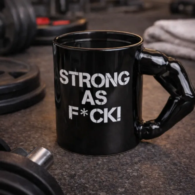Strong as F*ck mok - Steengoed - Stoer design - Ruime inhoud