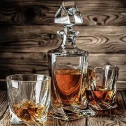 Twisted Whiskey Decanter - 850 ml - Incl. Glazen en Stones
