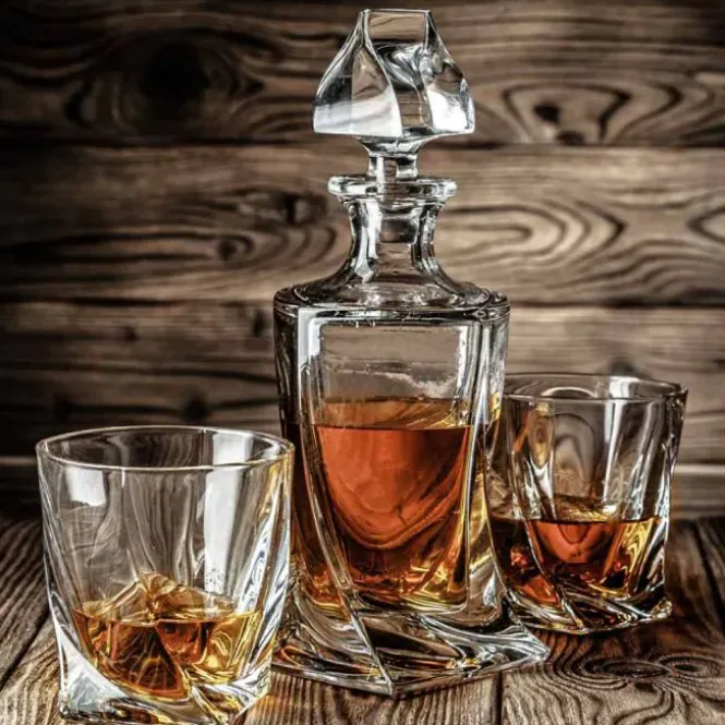 Twisted Whiskey Decanter - 850 ml - Incl. Glazen en Stones