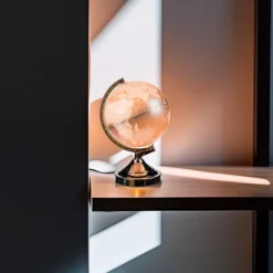 Wereldbol lamp met verlichting - stijlvolle globe voor thuis of kantoor